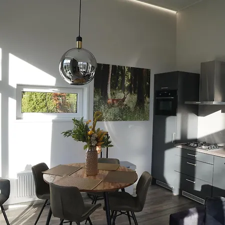 Forest-view Tiny House Semesterbostad *